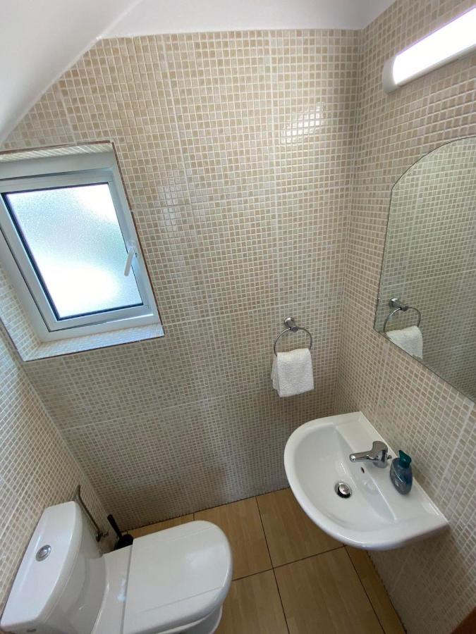 Villa Diana - 200 Meters From Kapparis, Fireman'S Beach Paralimni Exterior foto
